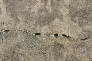 resized foundation crack 1200x800